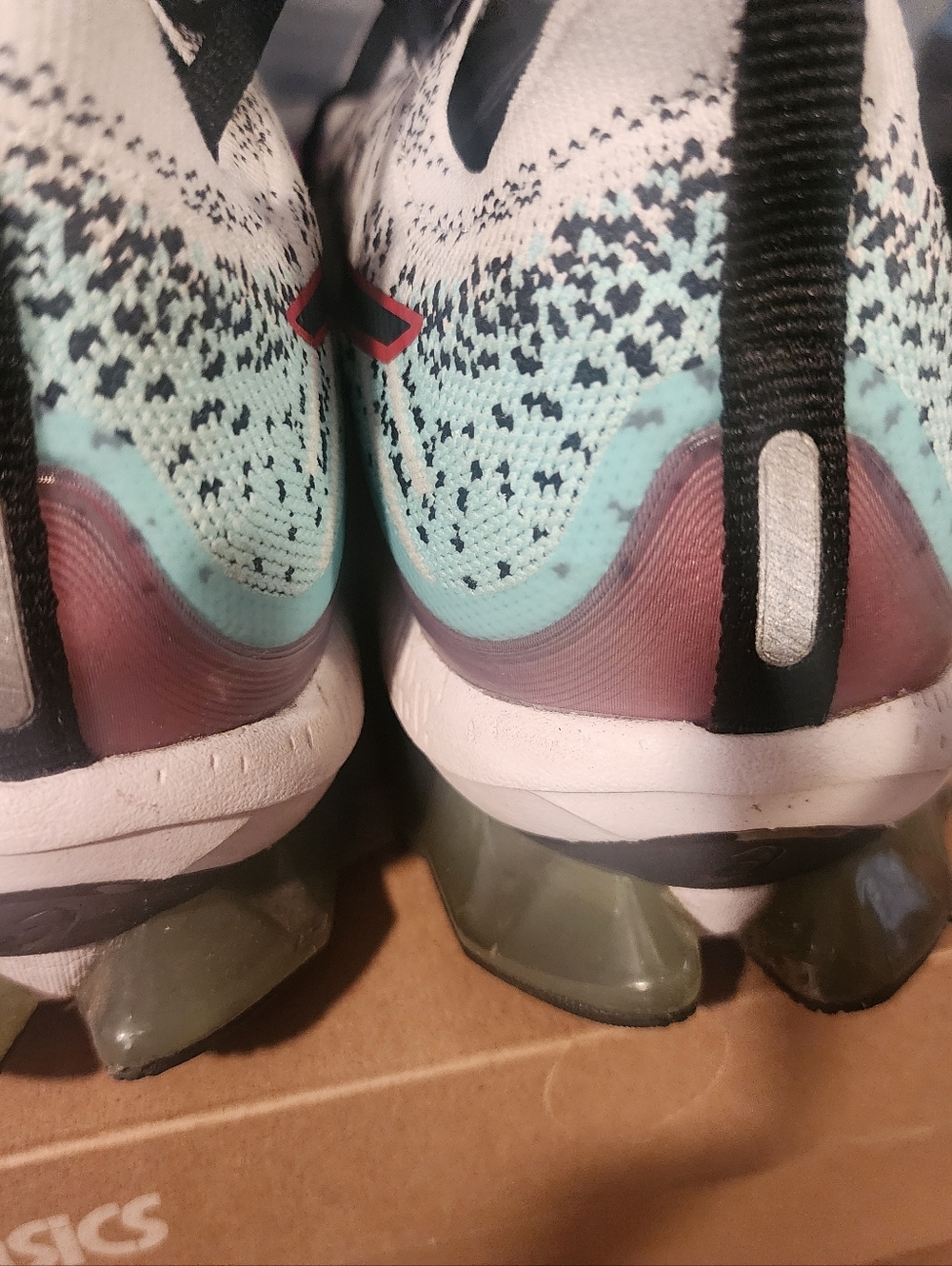 Asics White Black Mint Green Running Sneakers - Picture 5 of 8